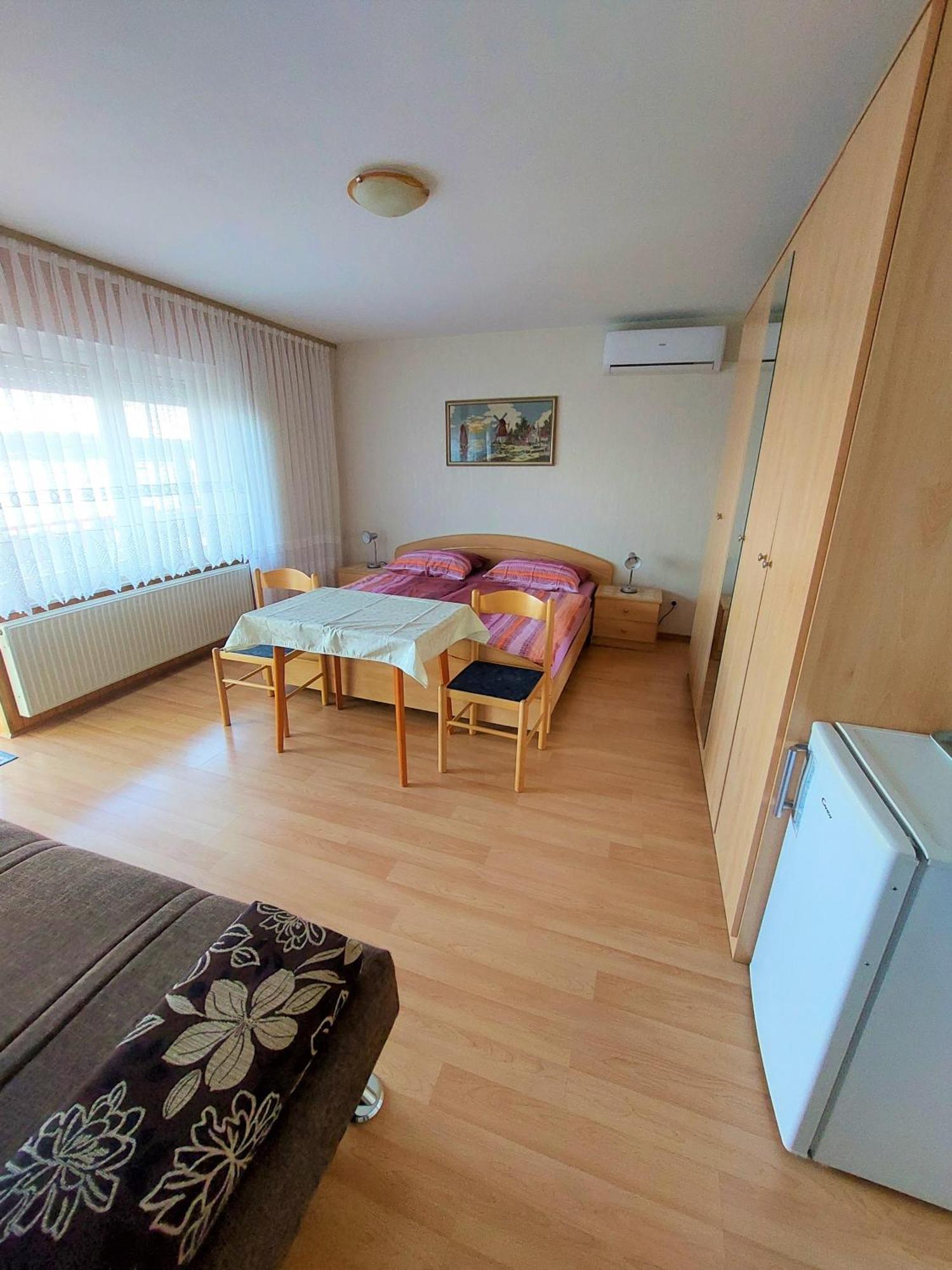 Sobe Crikvenica 29926 - Mileva Hotel Room photo